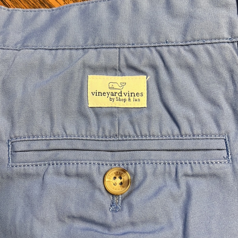 Men’s size 32 shorts.
